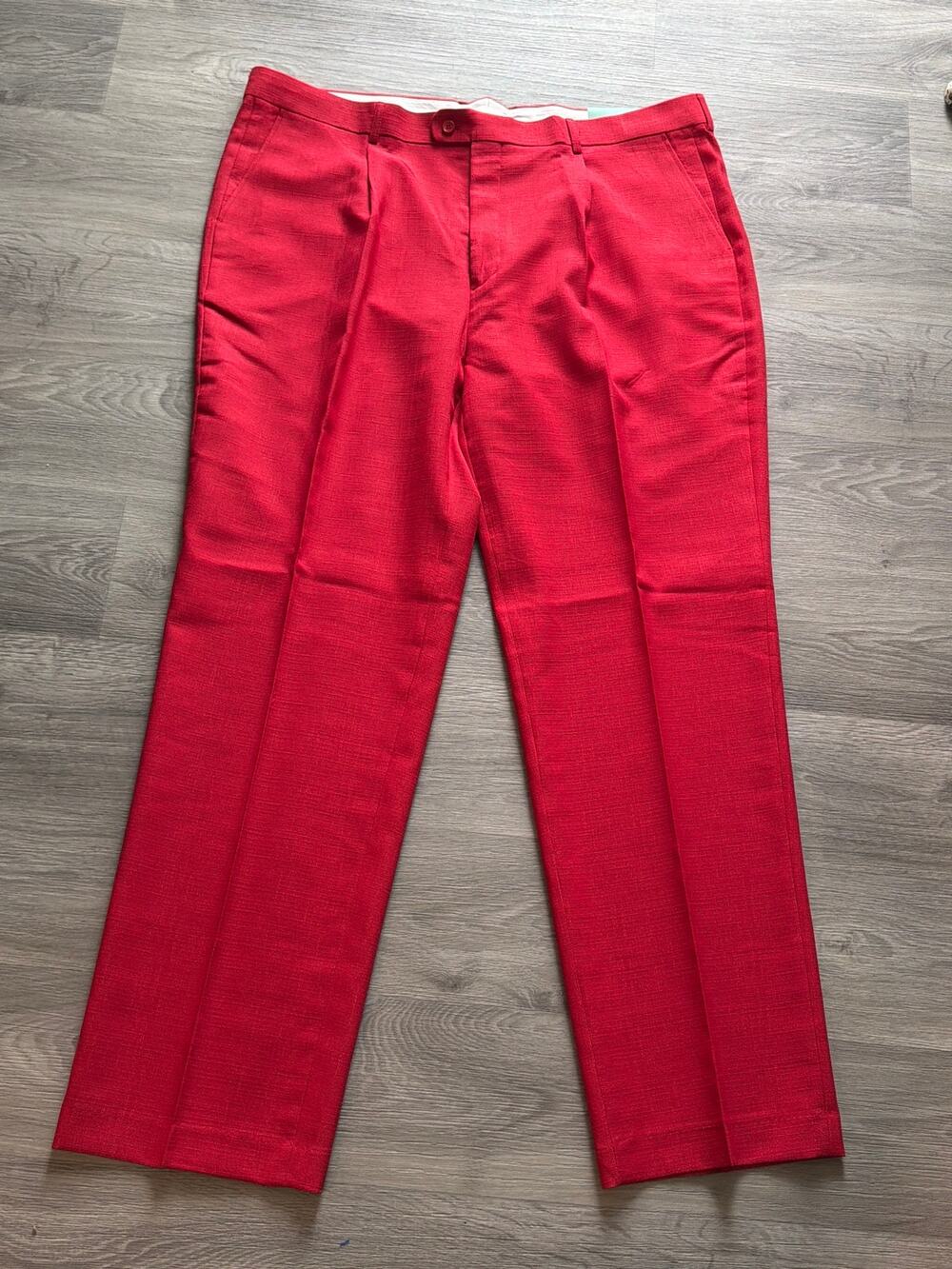 NWT Giorgio Inserti size 46 red pleated front dress pants